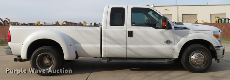 image for item DE4965 2012 Ford F350 Super Duty XLT SuperCab pickup truck