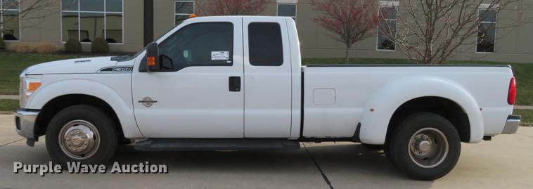 image for item DE4965 2012 Ford F350 Super Duty XLT SuperCab pickup truck