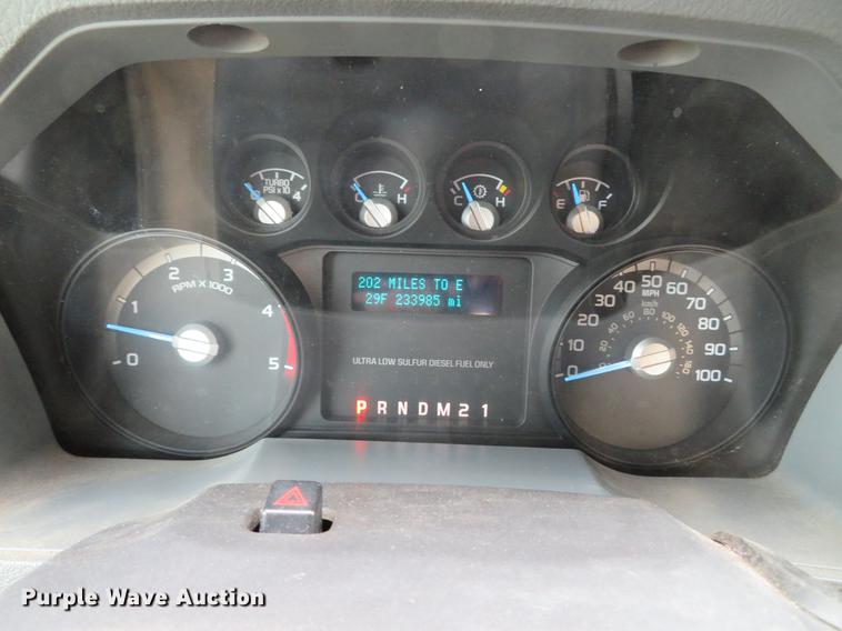 image for item DE4965 2012 Ford F350 Super Duty XLT SuperCab pickup truck