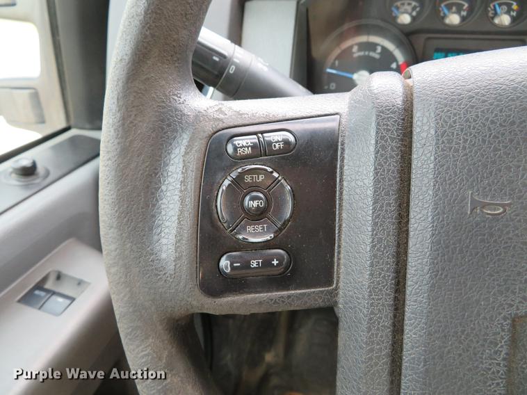 image for item DE4965 2012 Ford F350 Super Duty XLT SuperCab pickup truck