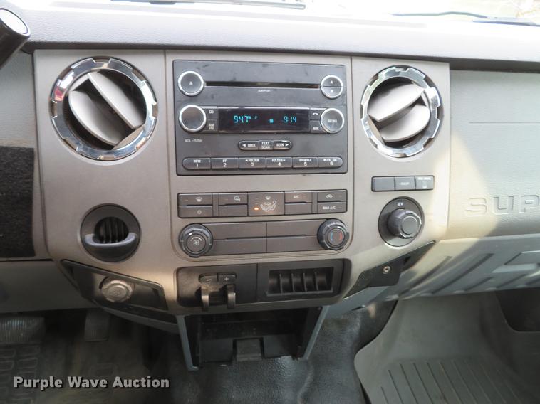 image for item DE4965 2012 Ford F350 Super Duty XLT SuperCab pickup truck