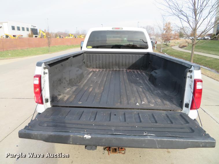 image for item DE4965 2012 Ford F350 Super Duty XLT SuperCab pickup truck
