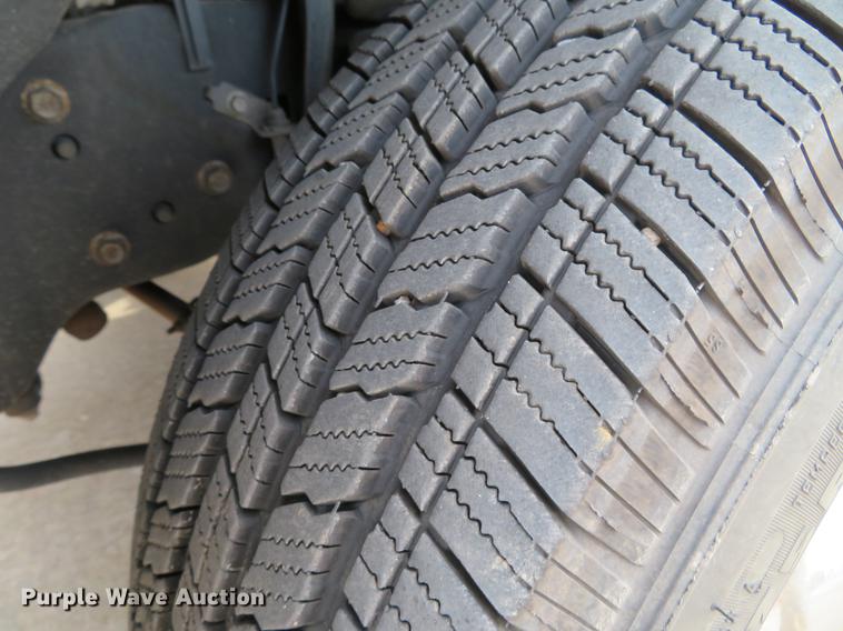 image for item DE4965 2012 Ford F350 Super Duty XLT SuperCab pickup truck