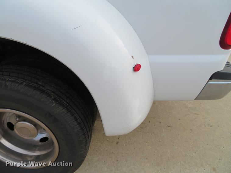 image for item DE4965 2012 Ford F350 Super Duty XLT SuperCab pickup truck