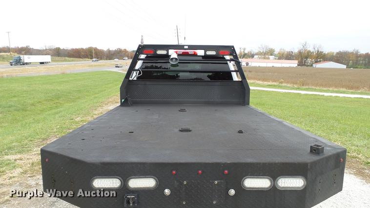 image for item DE4968 2015 Chevrolet Silverado 3500HD Double Cab flatbed pickup truck