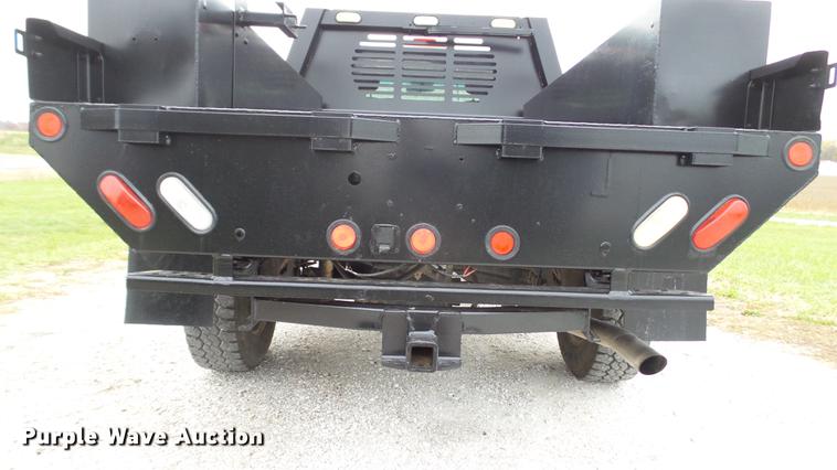 image for item DE4971 2011 Chevrolet Silverado 2500HD flatbed pickup truck