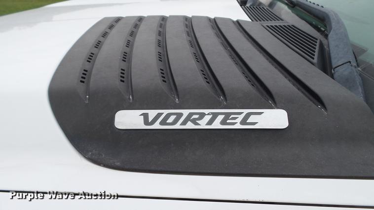 image for item DE4971 2011 Chevrolet Silverado 2500HD flatbed pickup truck