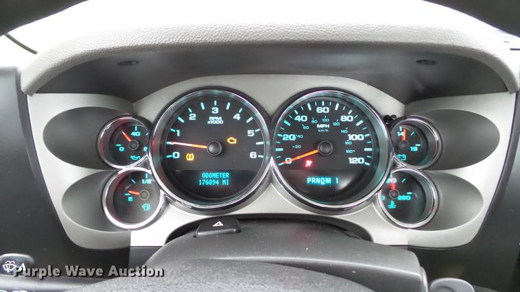 image for item DE4972 2008 GMC Sierra 2500HD pickup truck