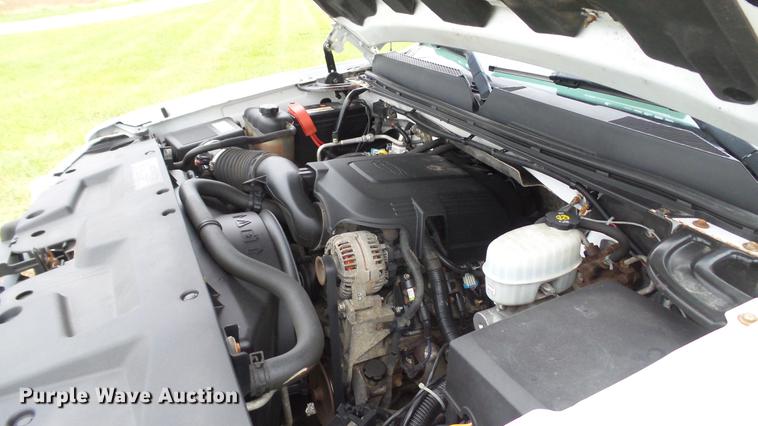 image for item DE4972 2008 GMC Sierra 2500HD pickup truck