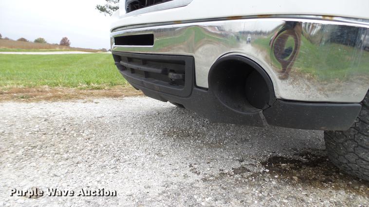 image for item DE4972 2008 GMC Sierra 2500HD pickup truck