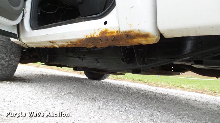 image for item DE4972 2008 GMC Sierra 2500HD pickup truck