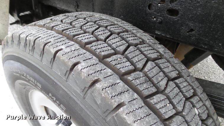 image for item DE4972 2008 GMC Sierra 2500HD pickup truck