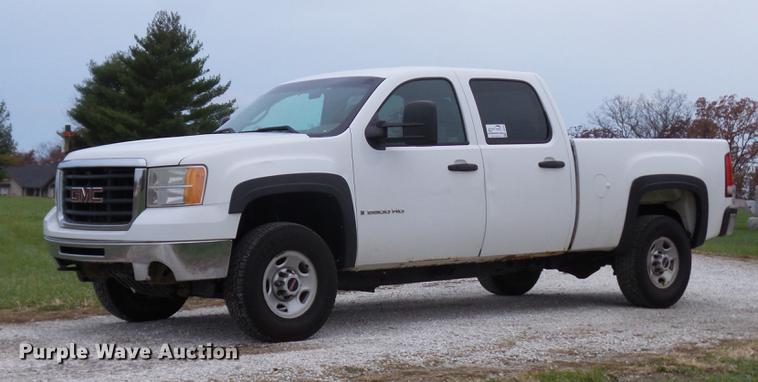 image for item DE4973 2008 GMC Sierra 2500HD Crew Cab pickup truck