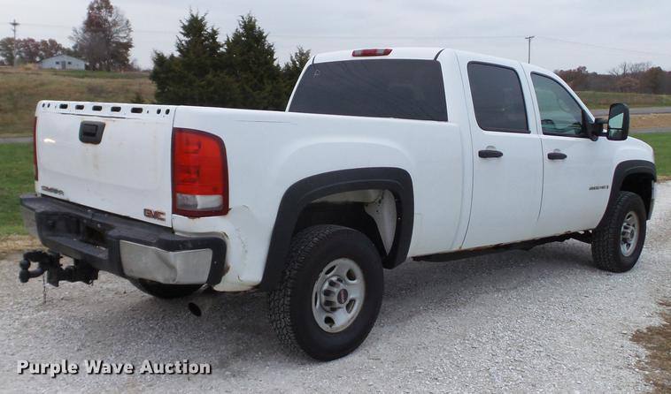 image for item DE4973 2008 GMC Sierra 2500HD Crew Cab pickup truck