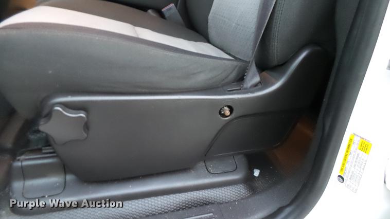 image for item DE4973 2008 GMC Sierra 2500HD Crew Cab pickup truck