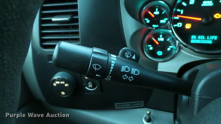 image for item DE4973 2008 GMC Sierra 2500HD Crew Cab pickup truck