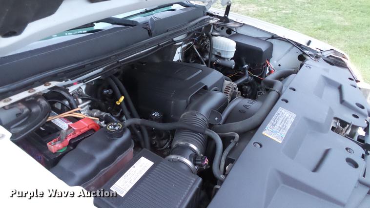 image for item DE4973 2008 GMC Sierra 2500HD Crew Cab pickup truck