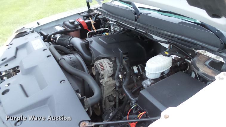 image for item DE4973 2008 GMC Sierra 2500HD Crew Cab pickup truck