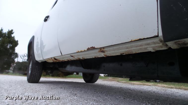 image for item DE4973 2008 GMC Sierra 2500HD Crew Cab pickup truck