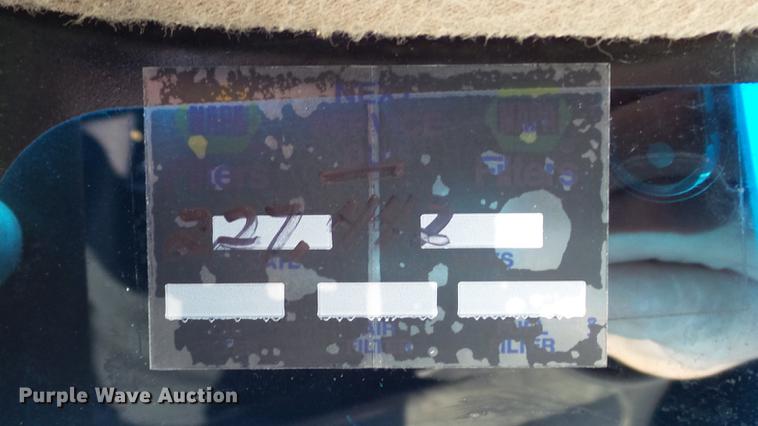 image for item DE4992 2003 GMC C6500 box truck