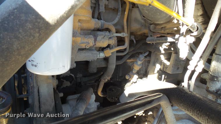 image for item DE4992 2003 GMC C6500 box truck