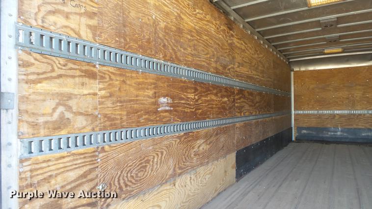 image for item DE4992 2003 GMC C6500 box truck