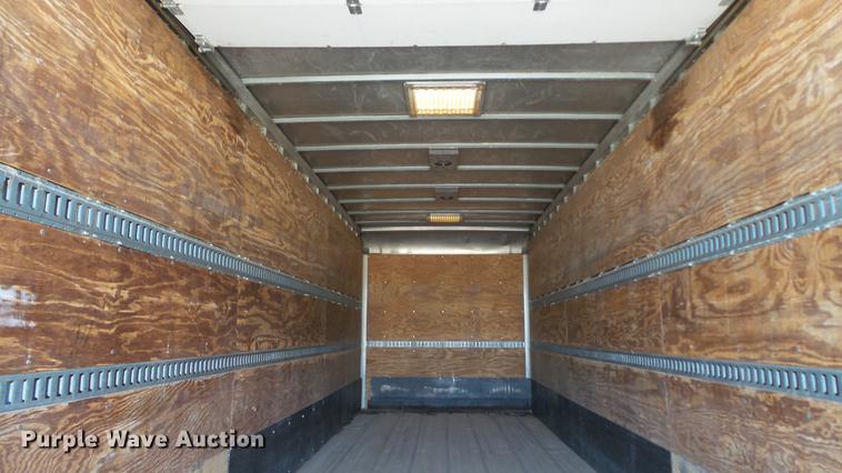 image for item DE4992 2003 GMC C6500 box truck