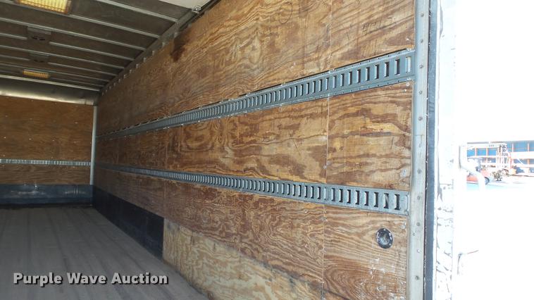 image for item DE4992 2003 GMC C6500 box truck