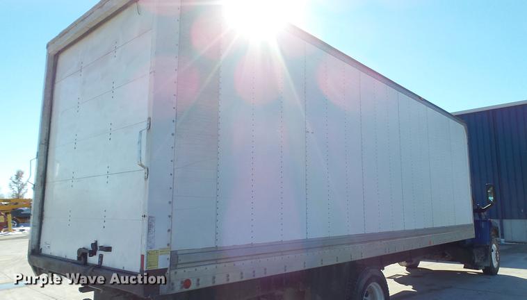 image for item DE4992 2003 GMC C6500 box truck