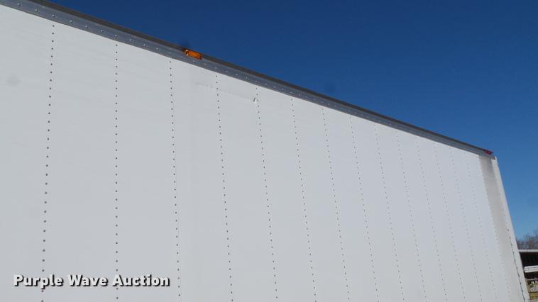 image for item DE4992 2003 GMC C6500 box truck