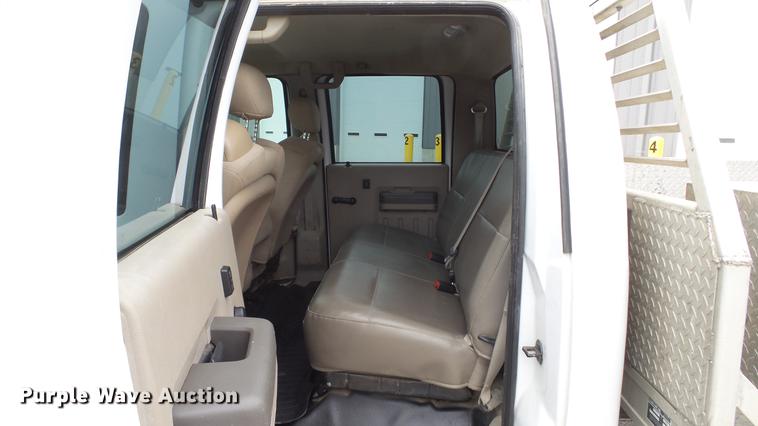 image for item DE4999 2008 Ford F450 Super Duty XL Crew Cab flatbed truck