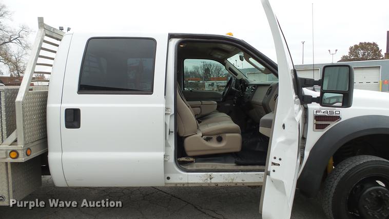image for item DE4999 2008 Ford F450 Super Duty XL Crew Cab flatbed truck