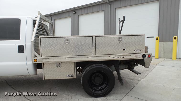 image for item DE4999 2008 Ford F450 Super Duty XL Crew Cab flatbed truck