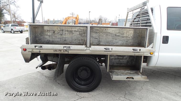 image for item DE4999 2008 Ford F450 Super Duty XL Crew Cab flatbed truck