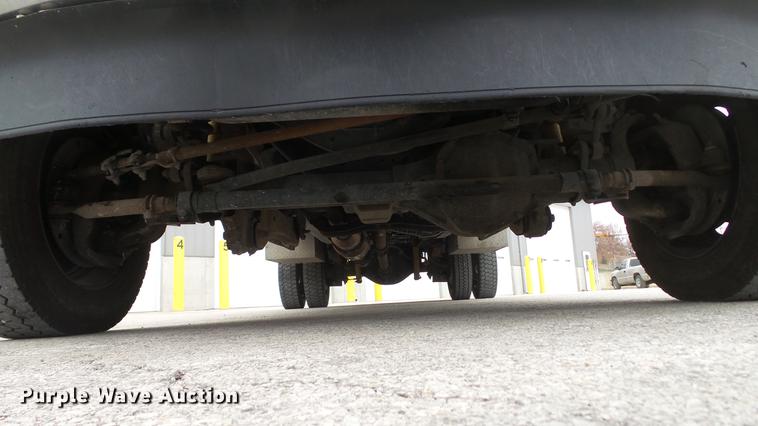 image for item DE4999 2008 Ford F450 Super Duty XL Crew Cab flatbed truck