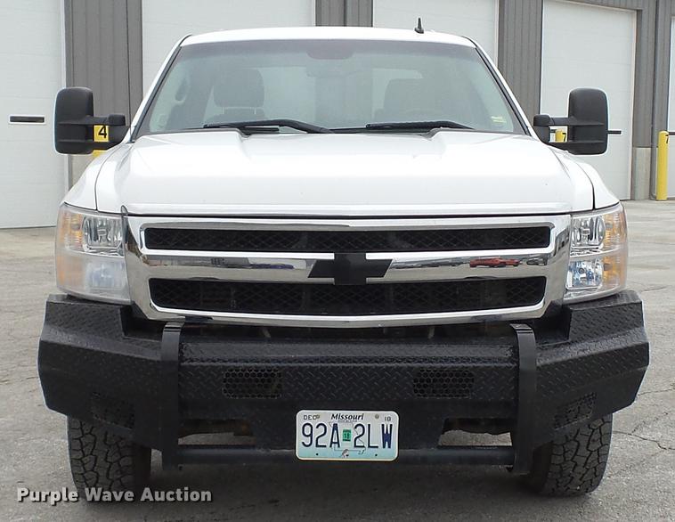 image for item DE5002 2009 Chevrolet Silverado 3500HD LT Crew Cab pickup truck