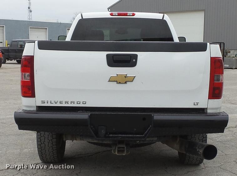 image for item DE5002 2009 Chevrolet Silverado 3500HD LT Crew Cab pickup truck