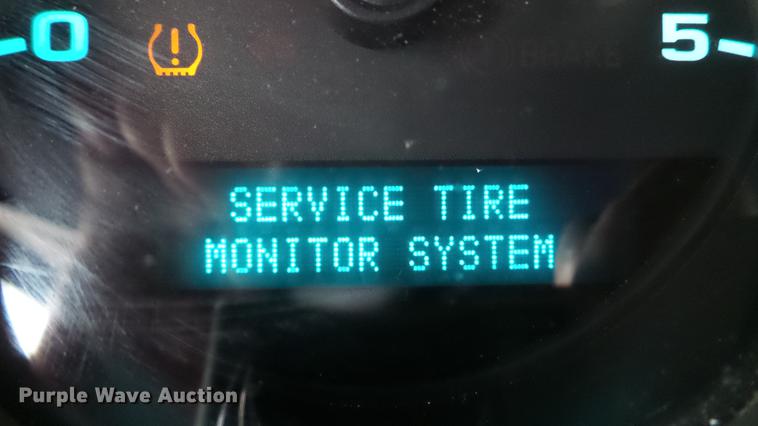 image for item DE5002 2009 Chevrolet Silverado 3500HD LT Crew Cab pickup truck