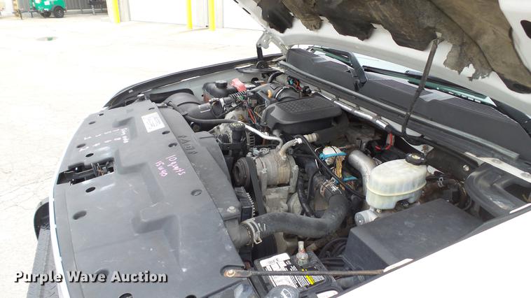 image for item DE5002 2009 Chevrolet Silverado 3500HD LT Crew Cab pickup truck