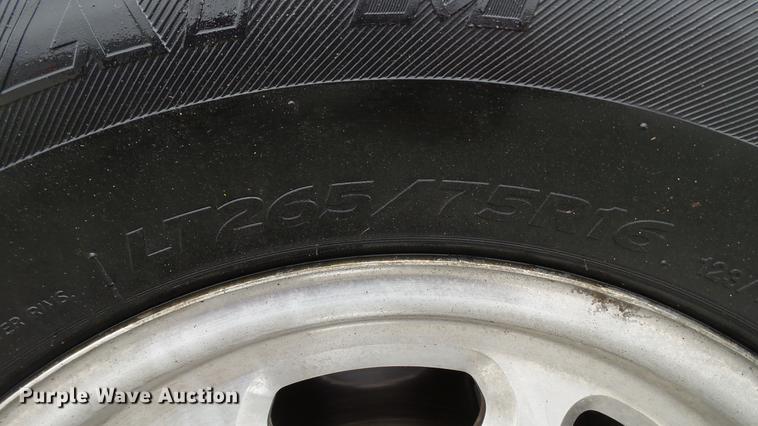 image for item DE5002 2009 Chevrolet Silverado 3500HD LT Crew Cab pickup truck