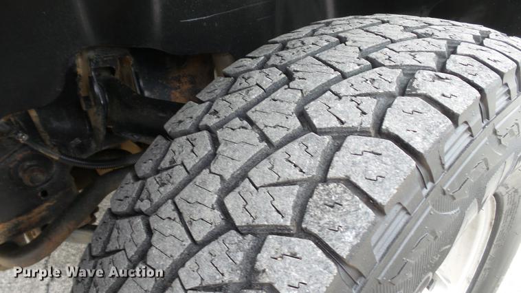 image for item DE5002 2009 Chevrolet Silverado 3500HD LT Crew Cab pickup truck