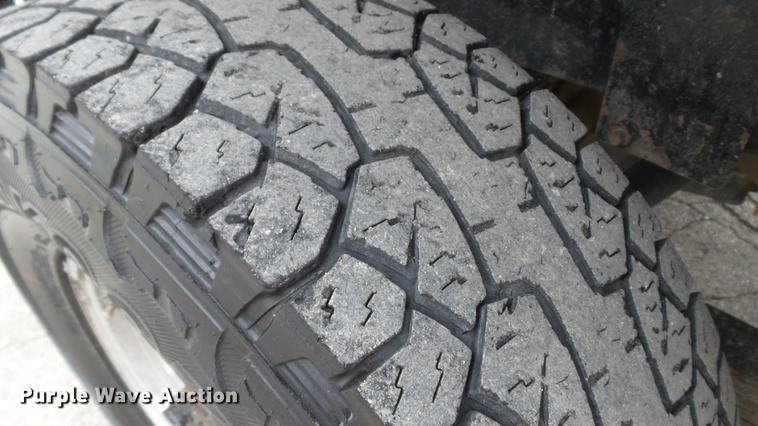 image for item DE5002 2009 Chevrolet Silverado 3500HD LT Crew Cab pickup truck