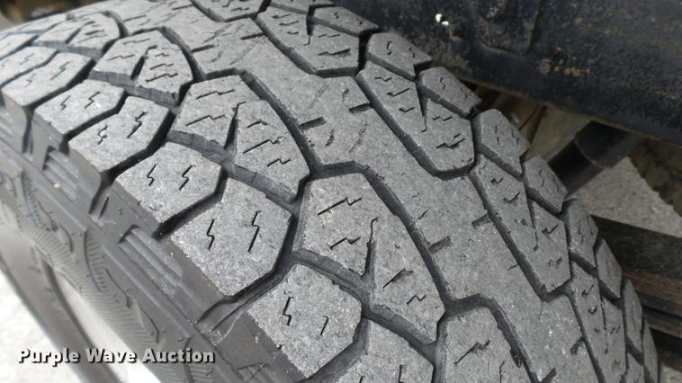 image for item DE5002 2009 Chevrolet Silverado 3500HD LT Crew Cab pickup truck