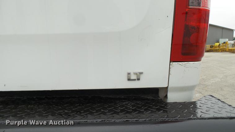 image for item DE5002 2009 Chevrolet Silverado 3500HD LT Crew Cab pickup truck
