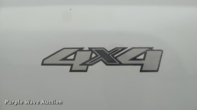 image for item DE5002 2009 Chevrolet Silverado 3500HD LT Crew Cab pickup truck