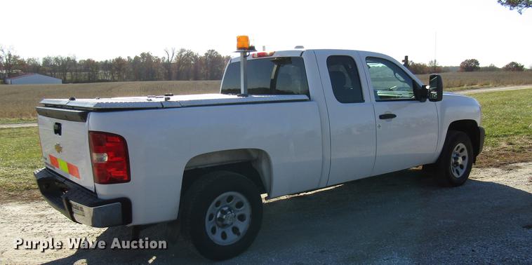 image for item DE5013 2010 Chevrolet Silverado 1500 Ext. Cab pickup truck