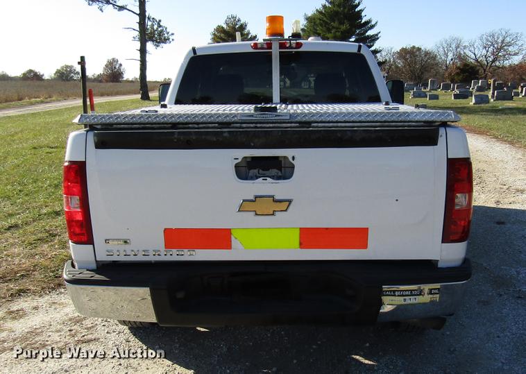 image for item DE5013 2010 Chevrolet Silverado 1500 Ext. Cab pickup truck