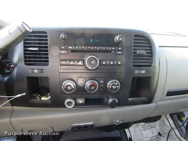 image for item DE5013 2010 Chevrolet Silverado 1500 Ext. Cab pickup truck