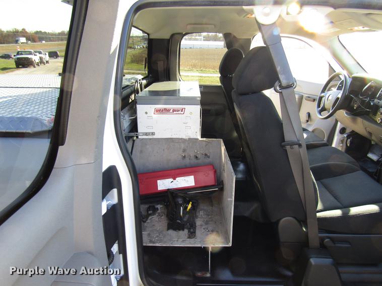 image for item DE5013 2010 Chevrolet Silverado 1500 Ext. Cab pickup truck