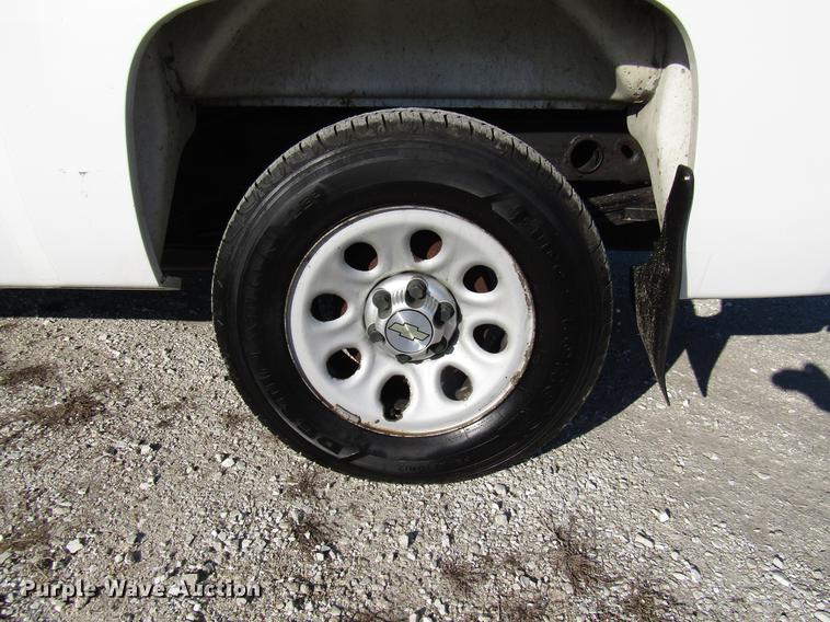 image for item DE5013 2010 Chevrolet Silverado 1500 Ext. Cab pickup truck